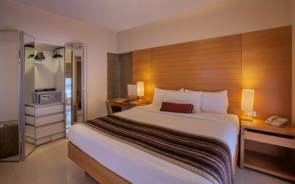 Oakwood Residence Naylor Road Pune Exterior foto